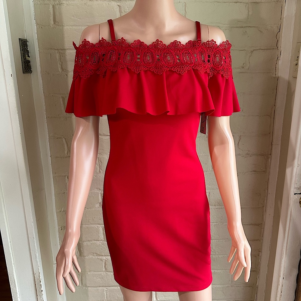 BCX size 3 NWT fiery red bodycon lace dress